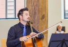 Lukas beim Konzert der Vier EvangCellisten am 13.08.2015 im Foyer des Heilig-Geist-Spitals in Ravensburg (Foto: Michael Gregorowius, Archiv)