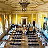 Mathias im Foyer des Staatstheaters Meiningen im Mai 2023 (Foto: Archiv)